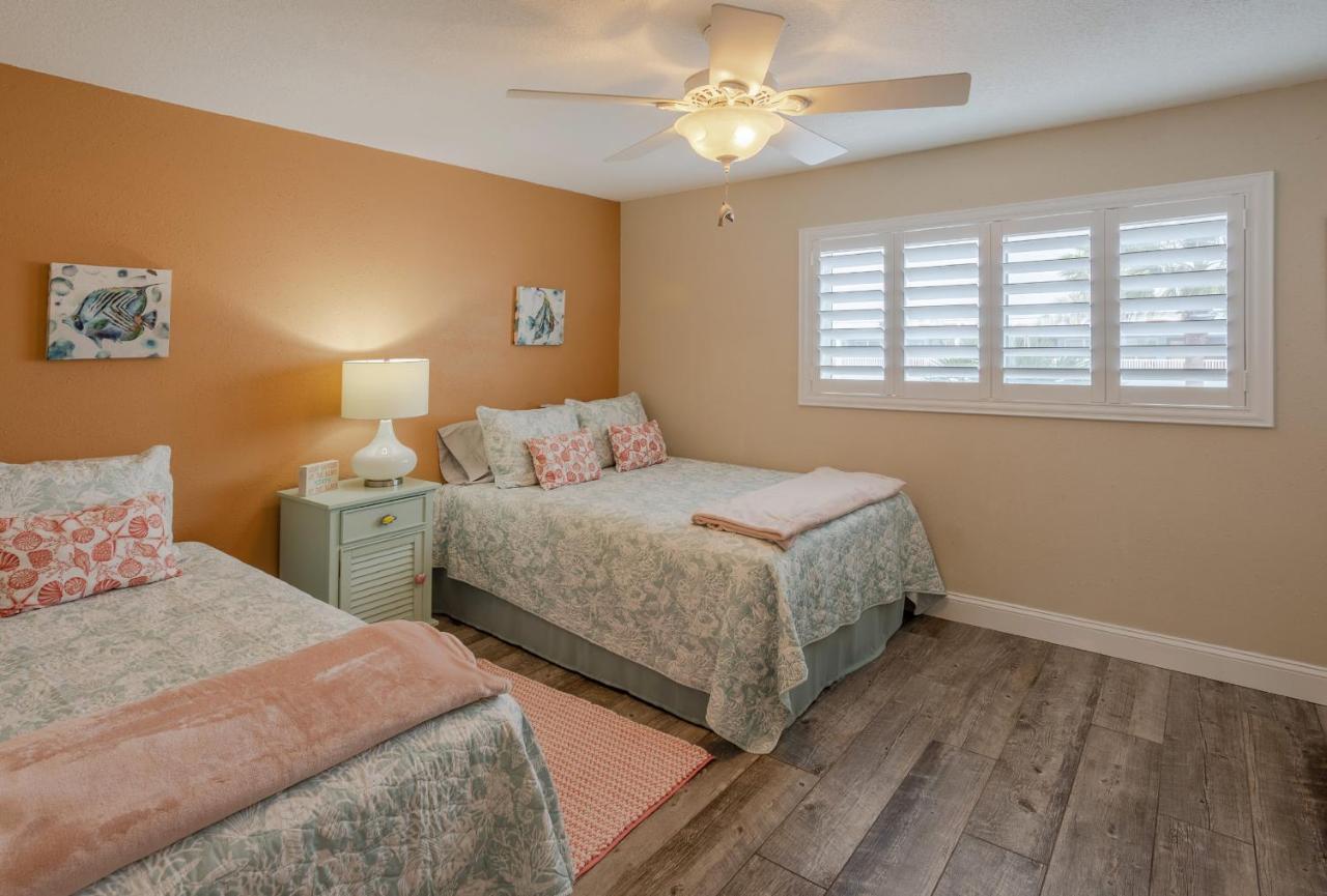 Sunset Chateau Beach Front Star5vacations *