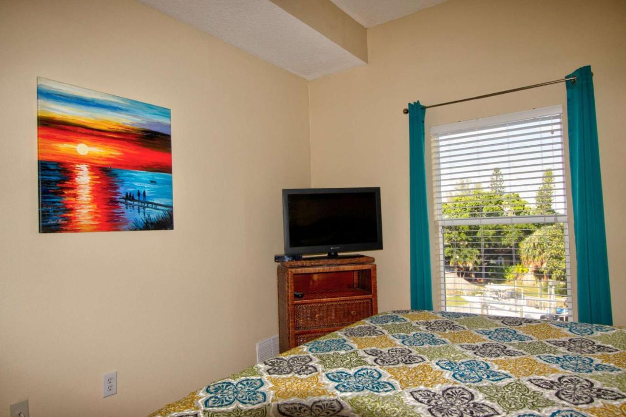 305 - Madeira Bay Holiday home St. Pete Beach