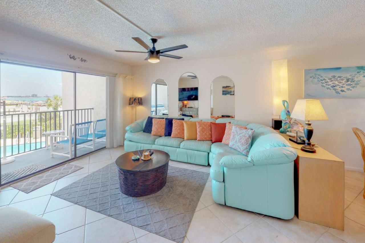 105 - Caprice * St. Pete Beach