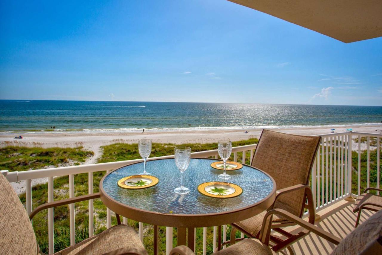 405 - * St. Pete Beach