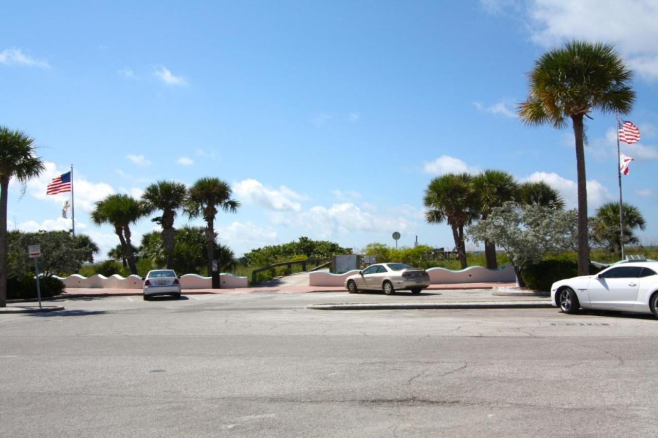 1501 - Gulf Winds St. Pete Beach