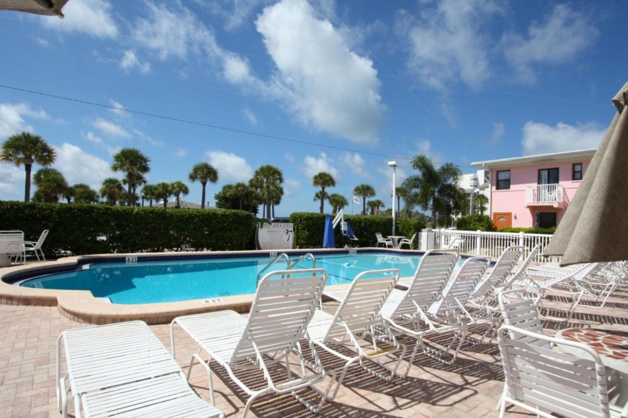 1501 - Gulf Winds St. Pete Beach