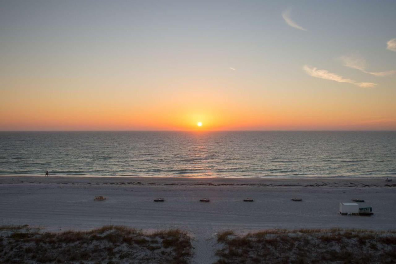 519 - Island * St. Pete Beach