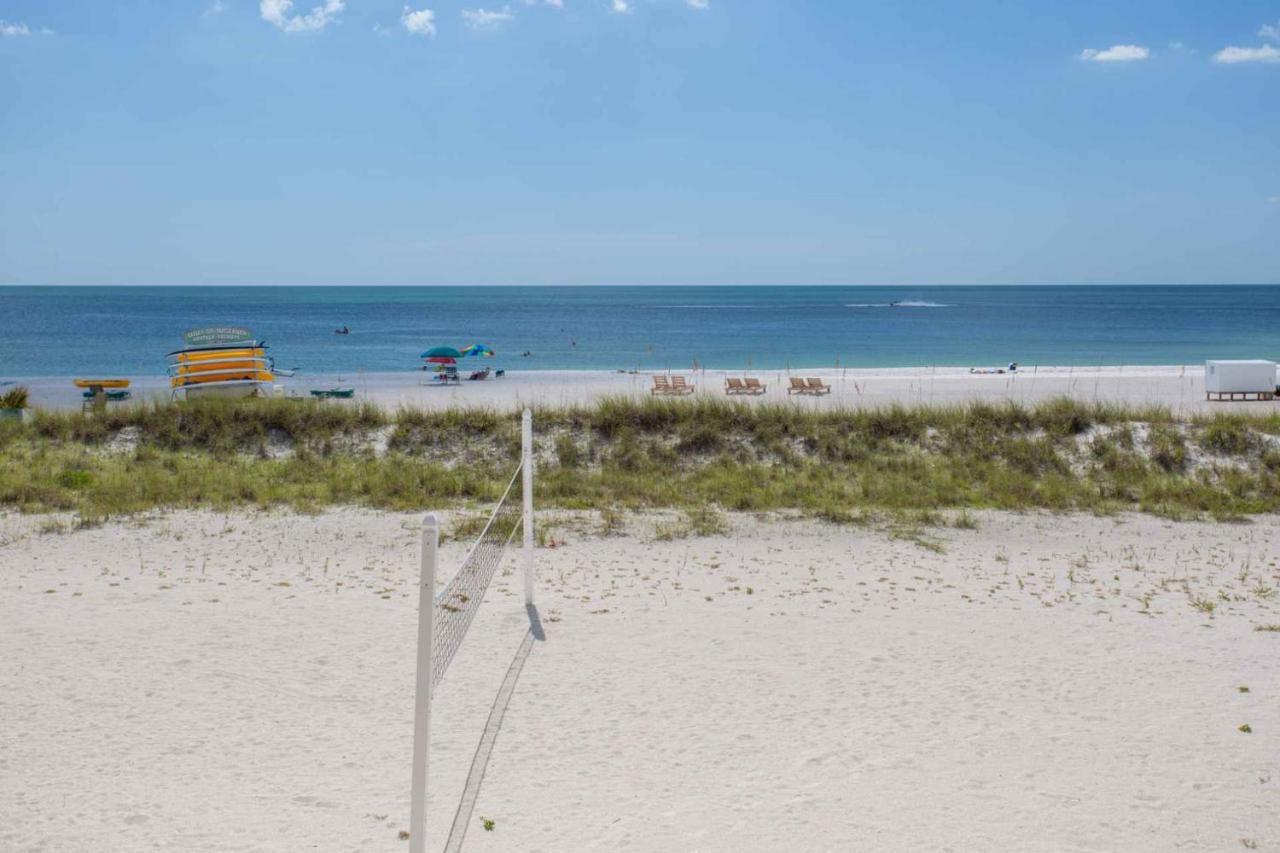 209 - Island * St. Pete Beach