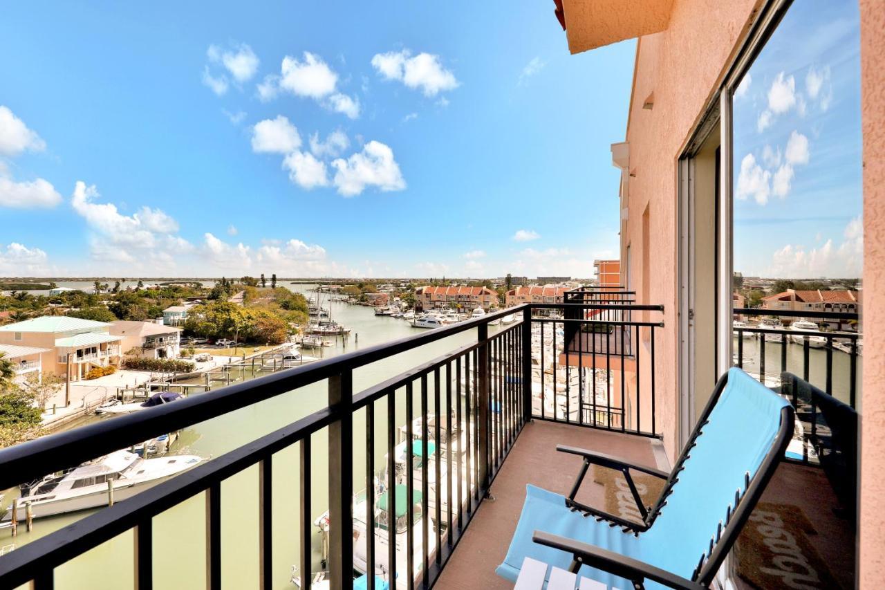 Apartment Bay Front Oasis *