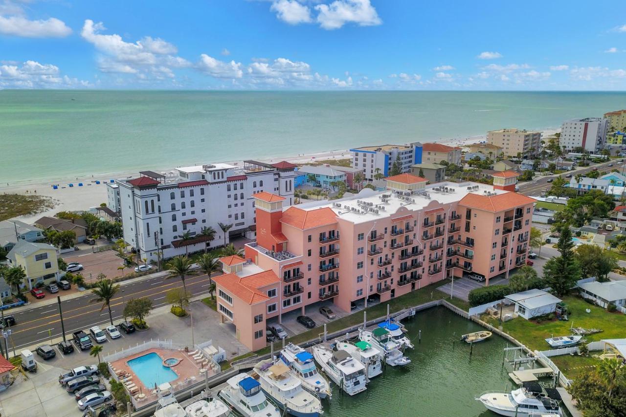 Bay Front Oasis Apartment