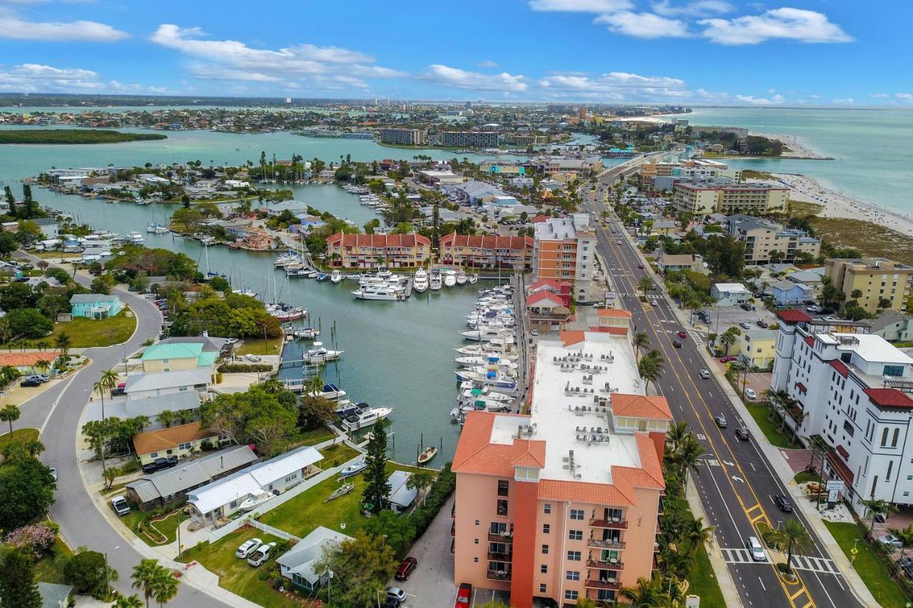 Bay Front Oasis Apartment