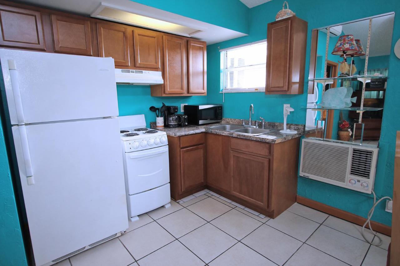 Affordable Beach - One Bedroom Dlx * St. Pete Beach