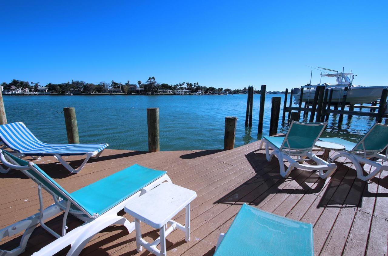 Affordable Beach - One Bedroom Dlx Apartment *