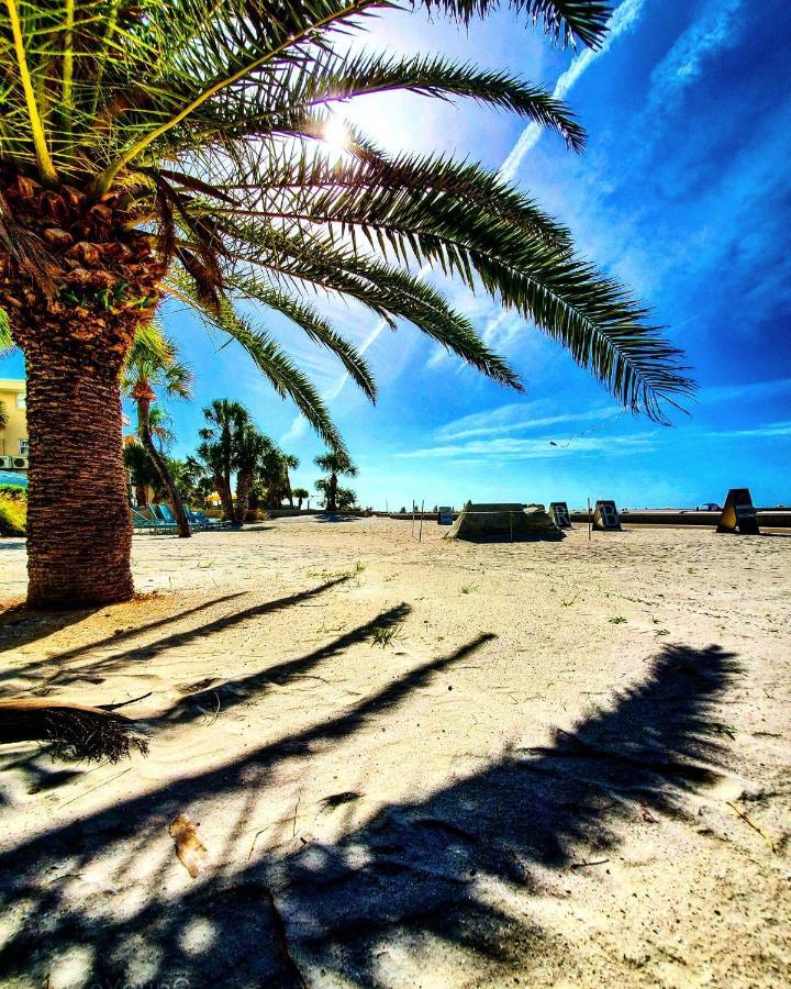 Affordable Beach - One Bedroom Dlx * St. Pete Beach