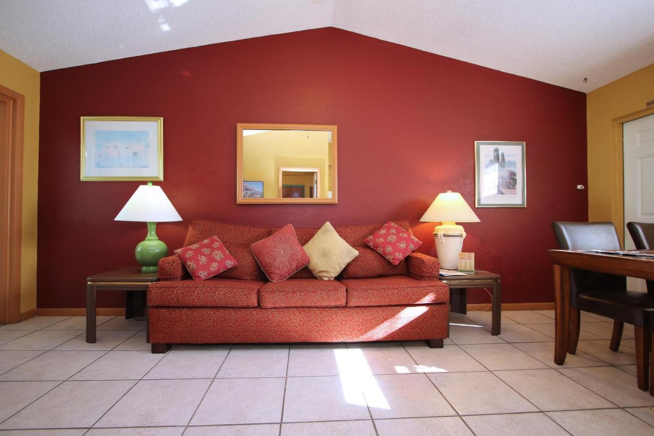Affordable Beach - One Bedroom Dlx Apartment *