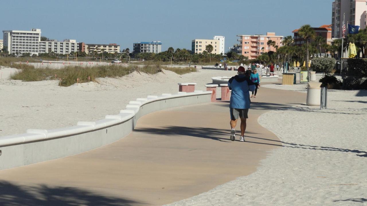 Affordable Beach - One Bedroom Dlx St. Pete Beach