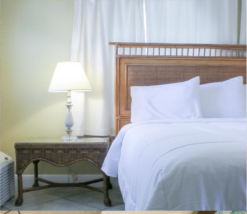 Barefoot Club Hotel