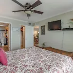 510 Madeira Norte Condo