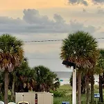 Ocean View Studio With Heated Pool