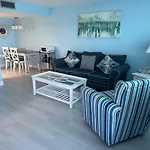 Cozy Beachfront Condo For 2