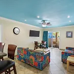 Bay Palms Waterfront Resort - Hotel And Marina