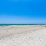 Redington Beach Coastal Retreat - Walk To Beach!
