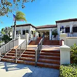 Land\'S End 3-404 Bay Front