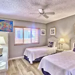 Land\'S End 7-204 Beach Front