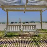 603 - Island Inn
