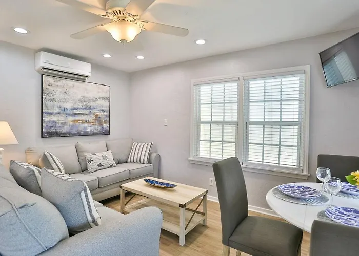 6 - Island Paradise Cottages - Gulf Mist