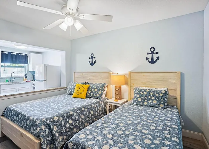 Upham Beach Inn - #3 Studio