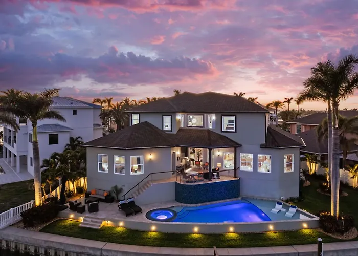 Luxury Waterfront 4Br Private Heated Pool Hot Tub