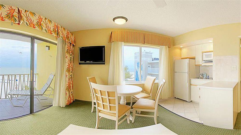 Alden - A Beachfront 3*