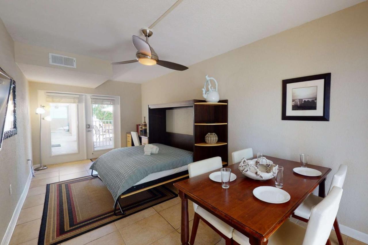 1 - Club At Pass-a-grille Holiday home St. Pete Beach