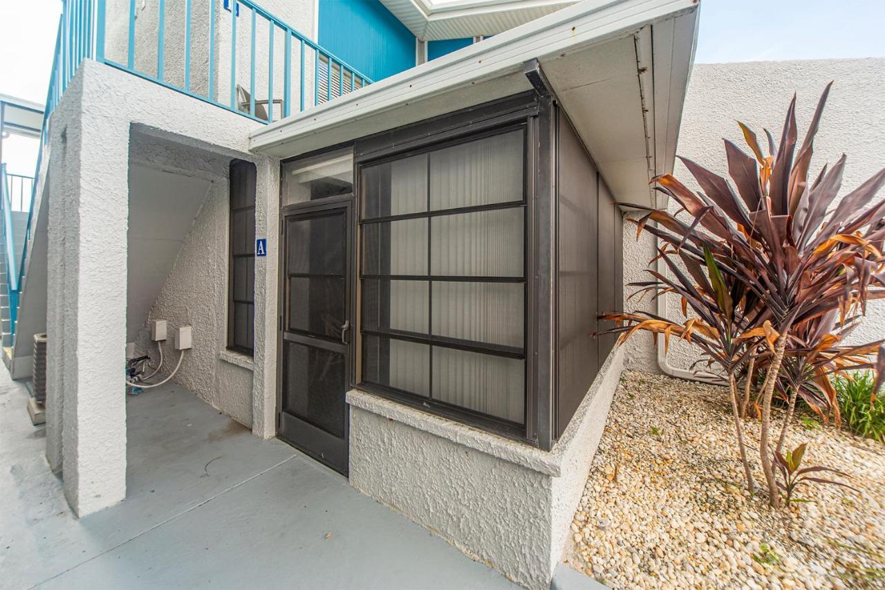 #165a Madeira Beach Yacht Club Holiday home