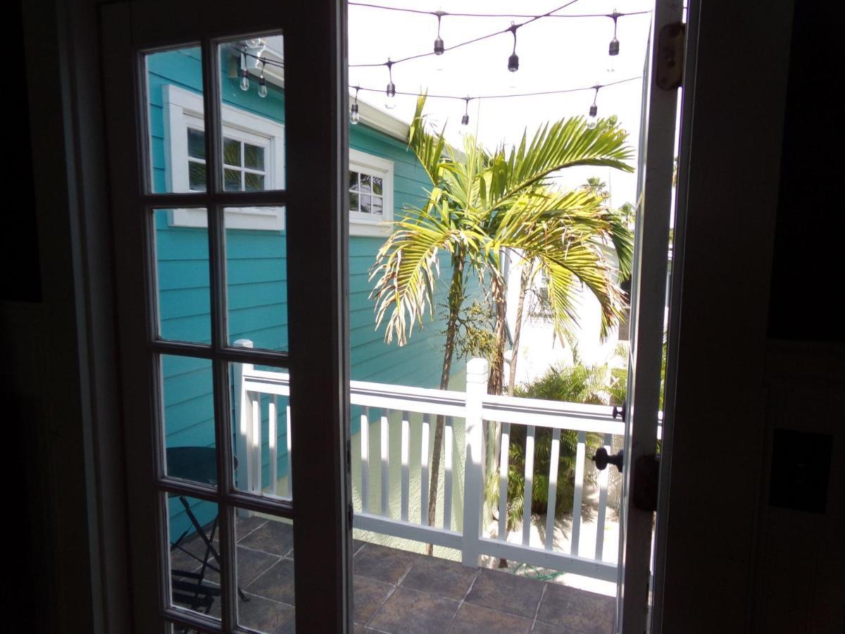 Holiday home Historic Pass-a-grille Pineapple House 105-21h By Tech Travel *
