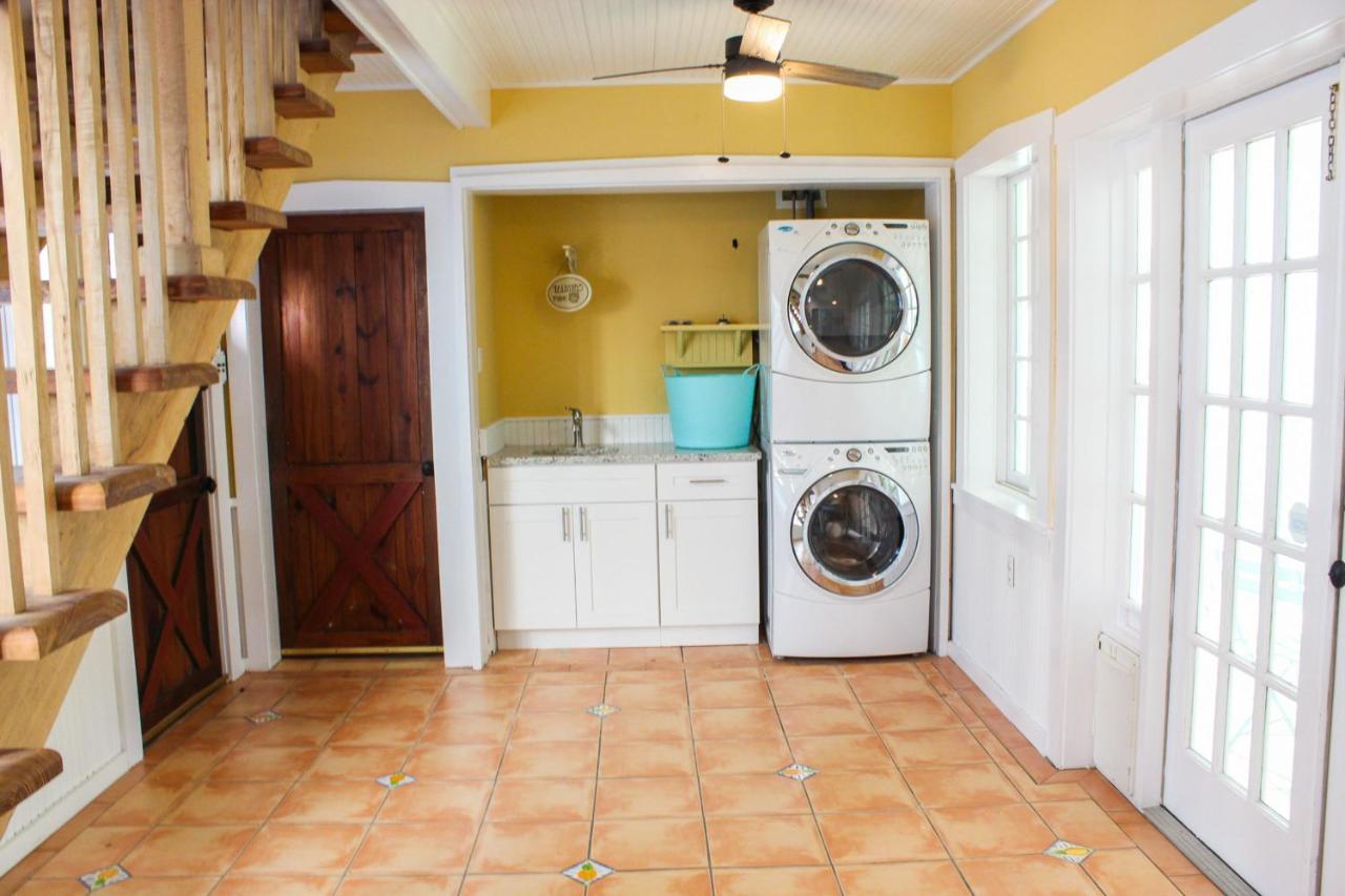 Historic Pass-a-grille Pineapple House 105-21h By Tech Travel Holiday home St. Pete Beach
