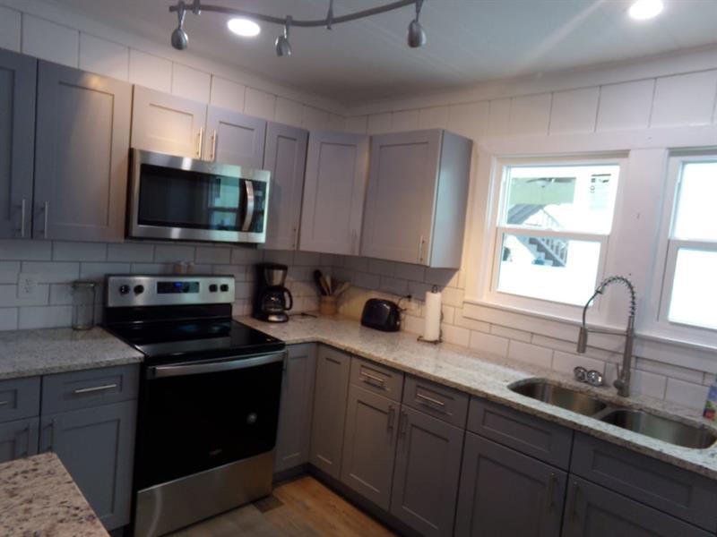 Holiday home Historic Pass-a-grille Pineapple House 105-21h By Tech Travel