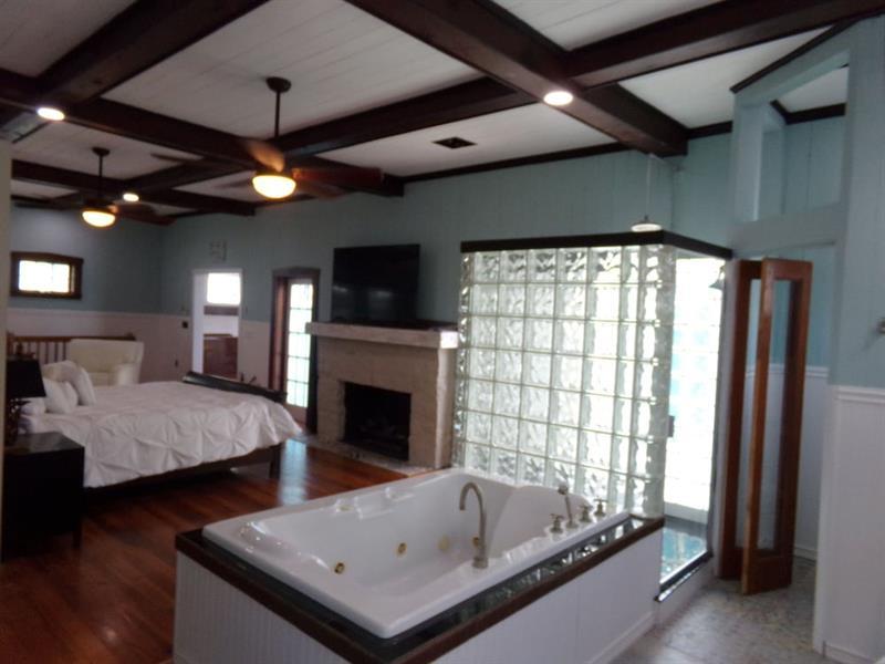 Holiday home Historic Pass-a-grille Pineapple House 105-21h By Tech Travel *