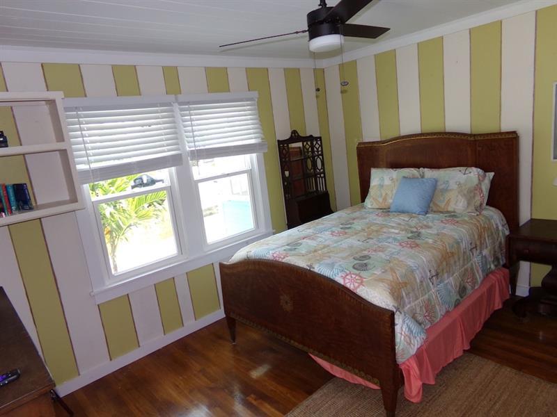 Historic Pass-a-grille Pineapple House 105-21h By Tech Travel St. Pete Beach