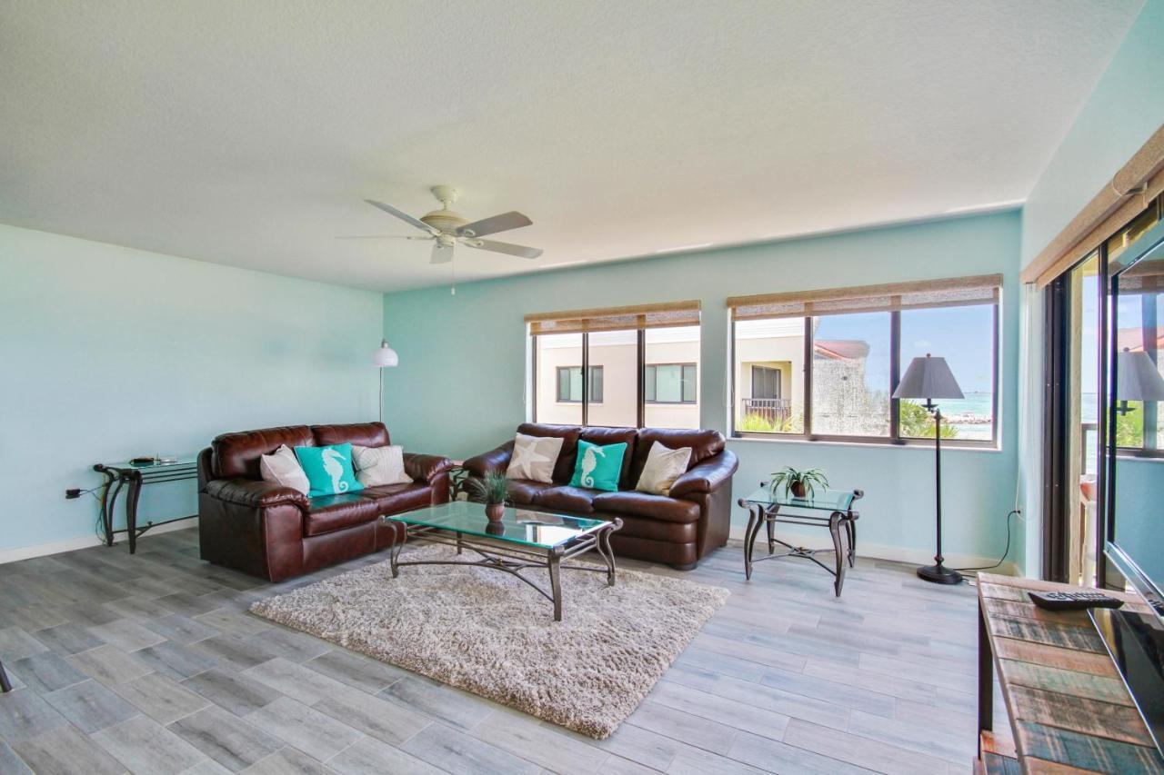 Holiday home Land's End 7-401 Front - Premier St. Pete Beach
