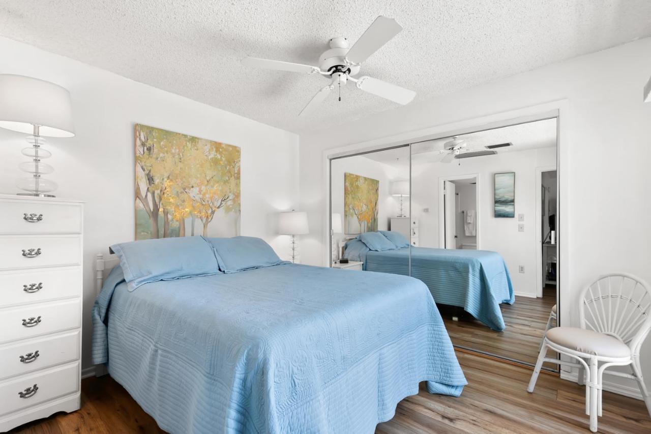 Madeira Yacht Club 151h Apartment St. Pete Beach
