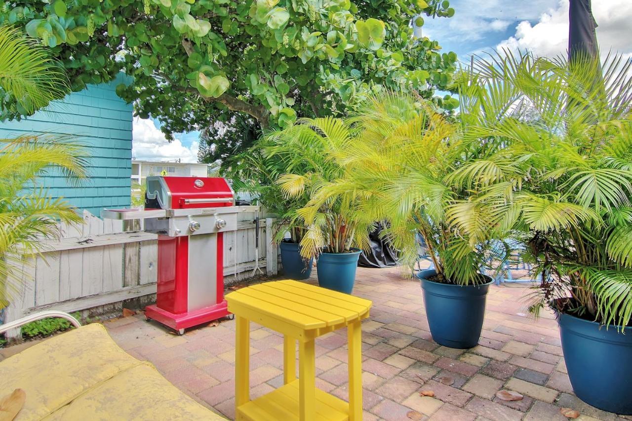 Detlow's Treasured Cottages 2 St. Pete Beach