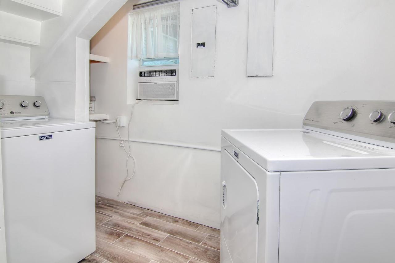 Hotel Detlow's Treasured Cottages 2 St. Pete Beach