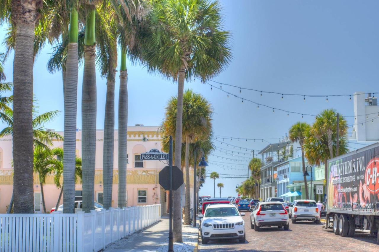 Holiday home 1 - Club At Pass-a-grille St. Pete Beach