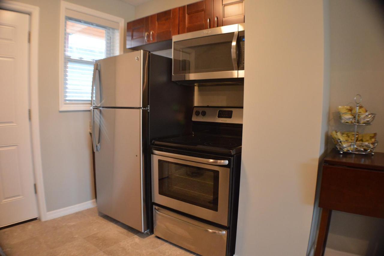 Apartment At John's Pass By Travel Services