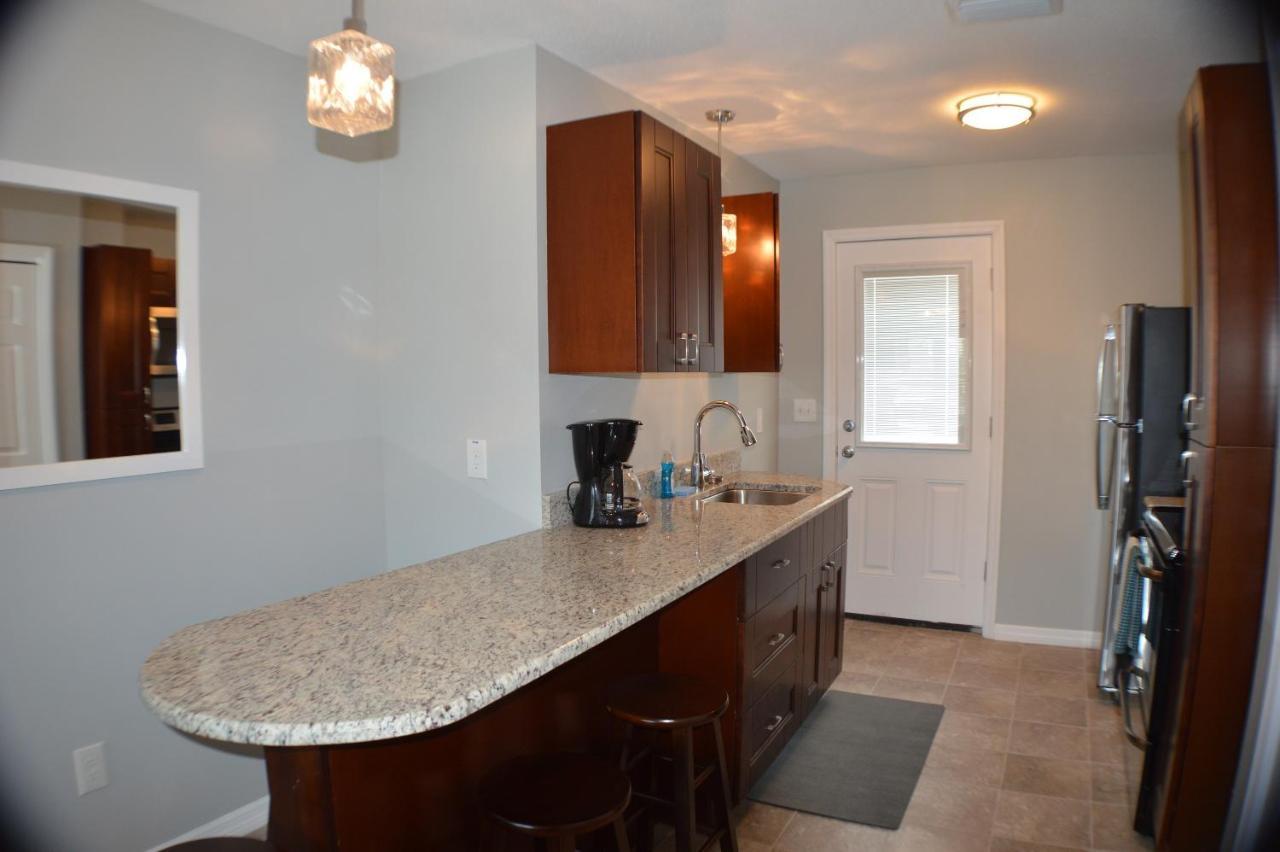 Apartment At John's Pass By Travel Services