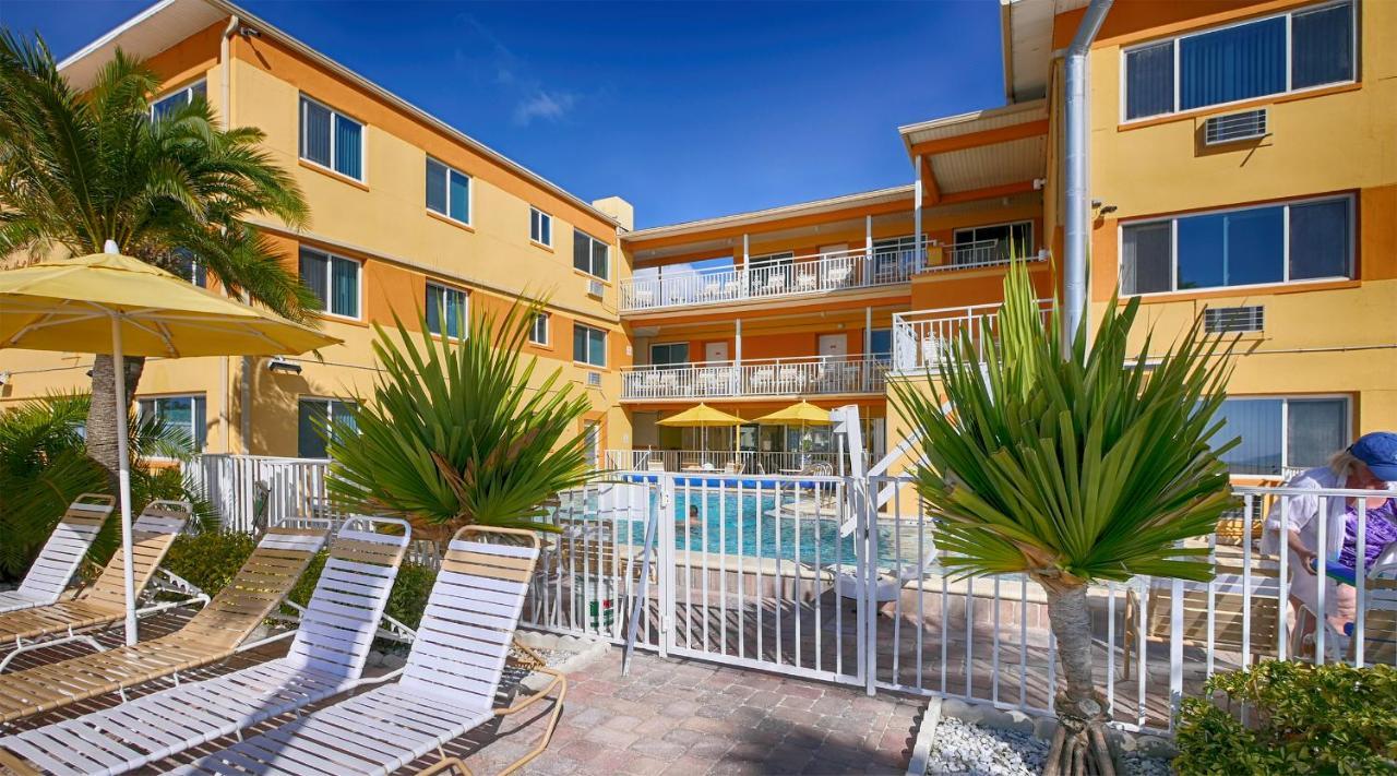 Page Terrace Beachfront 2*
