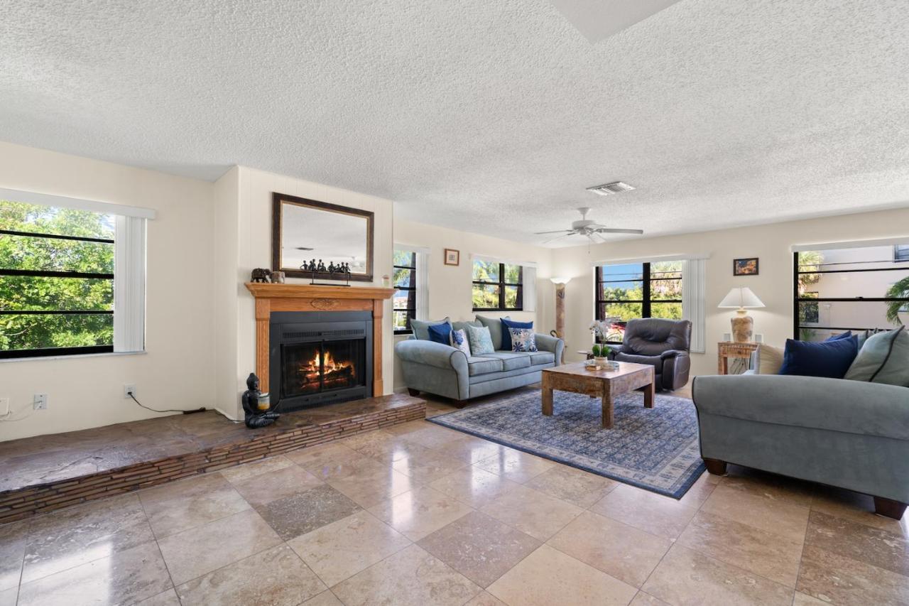 Holiday home Milrose Beach House St. Pete Beach