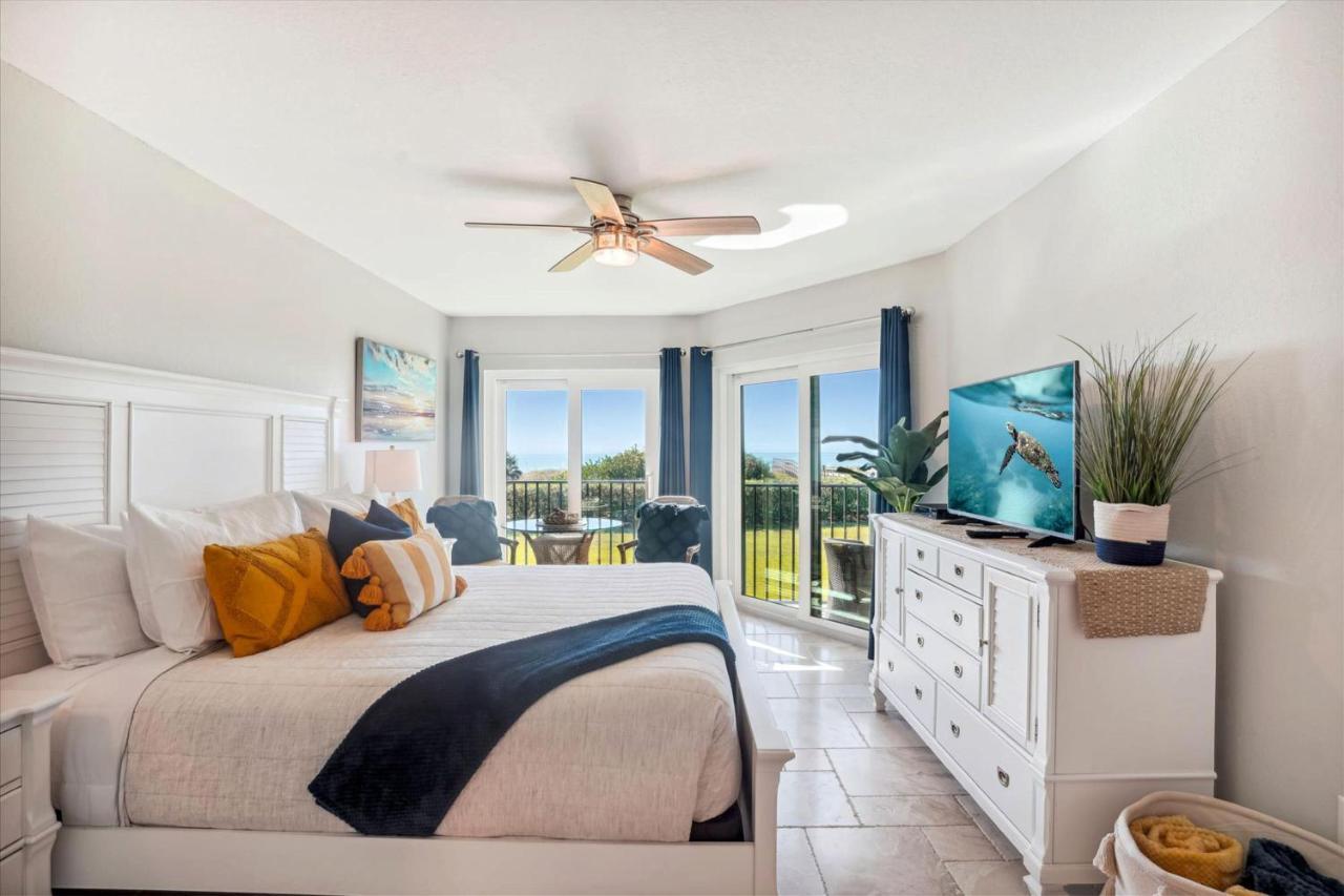 Land's End 7-203 Front - Premier St. Pete Beach