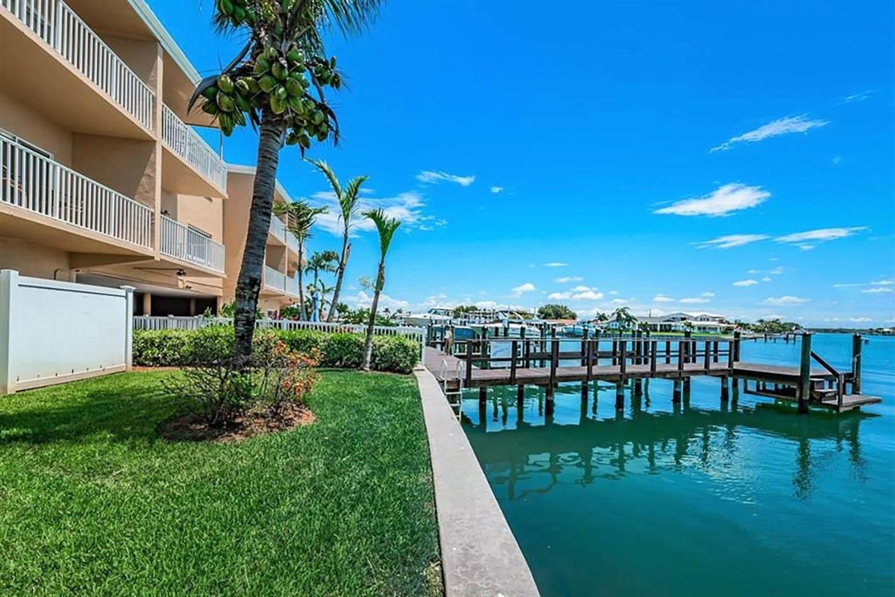 Treasure Island 1 Bedroom, 1 Bathroom, Condominium, 11605 *
