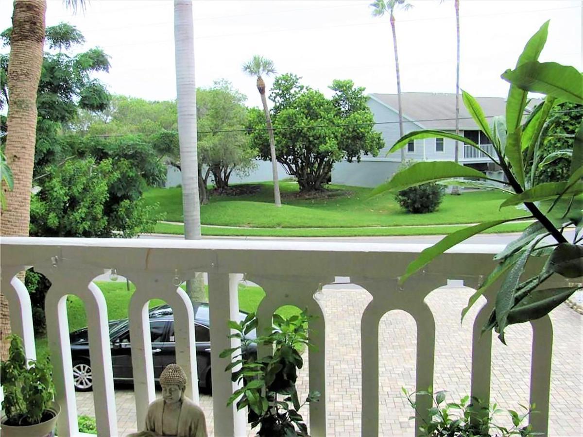 Treasure Island 1 Bedroom, 1 Bathroom, Condominium, 11605 Holiday home St. Pete Beach