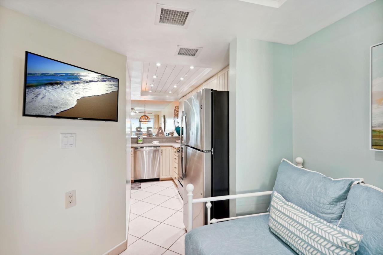 Holiday home Land's End 3-405 Bay Front - Premier St. Pete Beach
