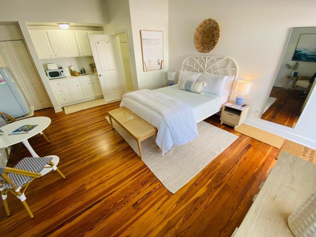 La Tortuga Historic Pass A Grille St Pete 68 Apartment St. Pete Beach